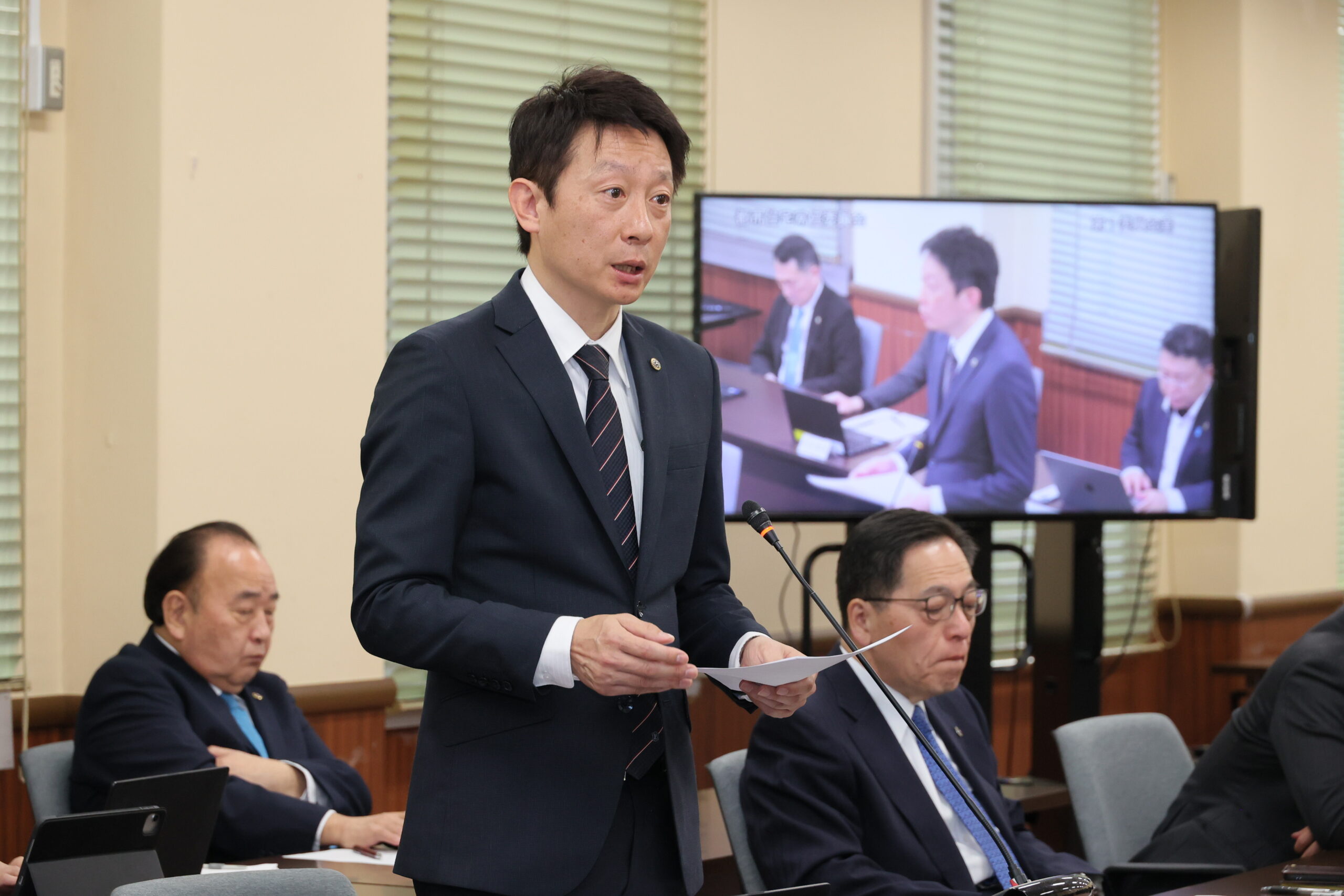 都市住宅常任委員会で質疑。
