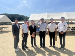 北河内地区支部総合訓練大会に出席した土井かずよしと大阪維新の会の議員の皆さん
